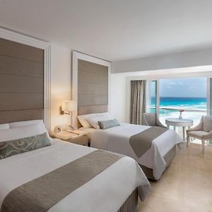 Royal Deluxe Ocean View Double Beds